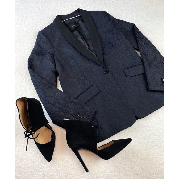 Banana Republic Jackets & Blazers - BANANA REPUBLIC • Navy Brocade Tuxedo Blazer